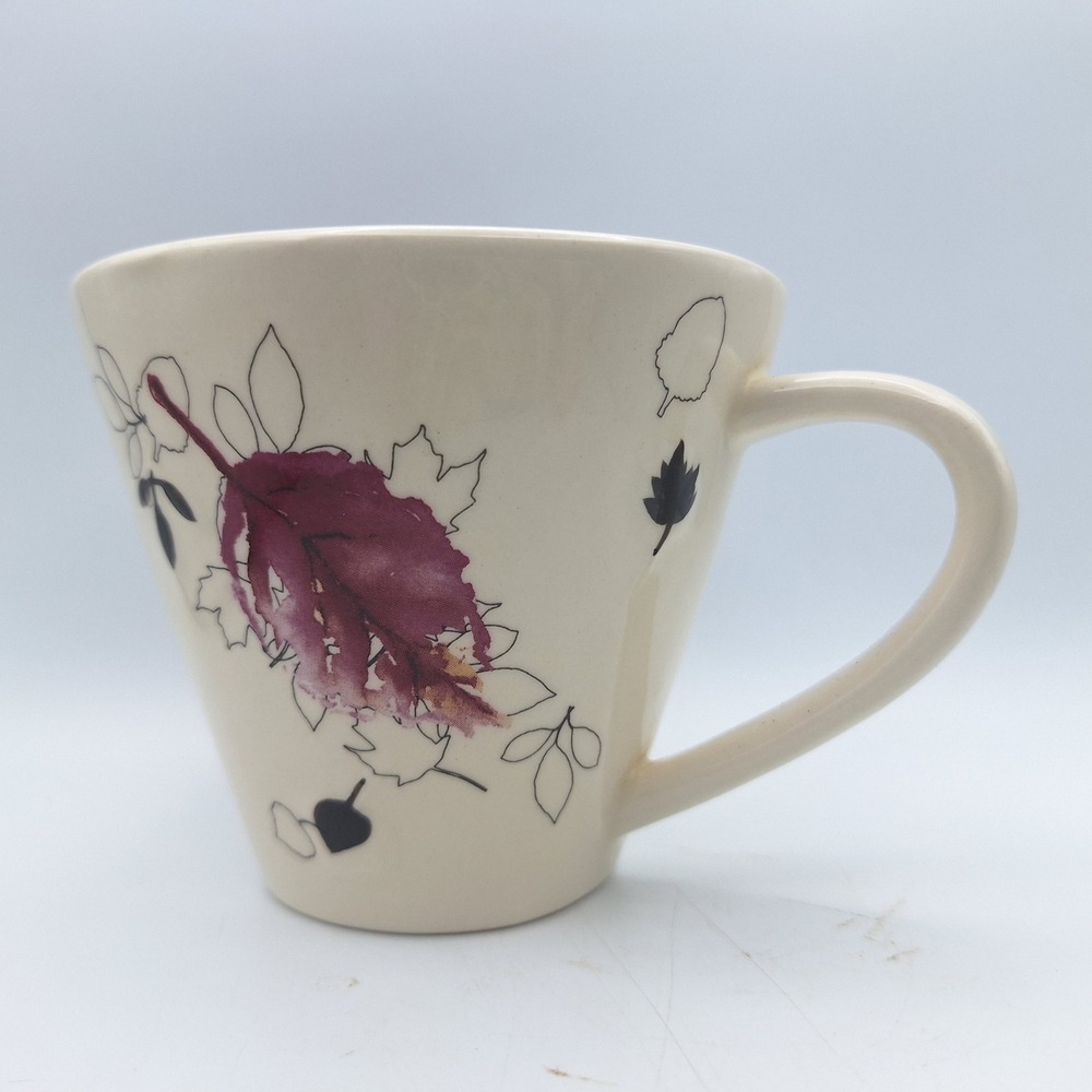 Starbucks Coffee Mug 2007‎ 10 oz Cream Ceramic Fall Leaf Design Autumn Season